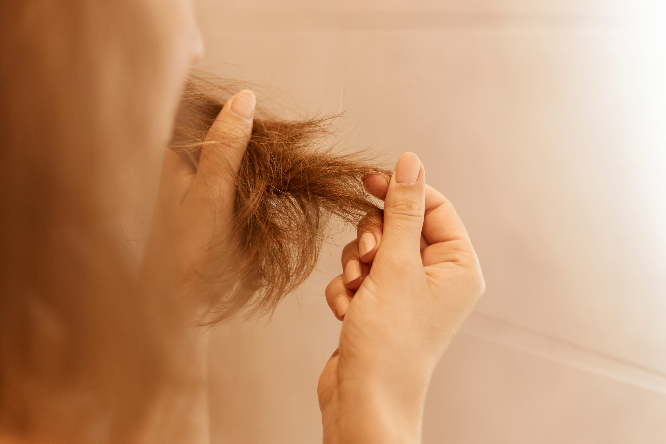 ¿Pérdida de cabello en otoño? ¡Descubre los Secretos para Prevenirlo!